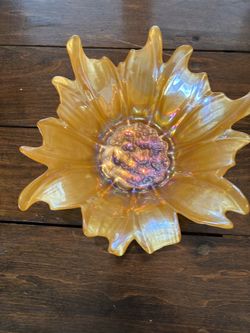 Glass Sunflower Serving Bowl