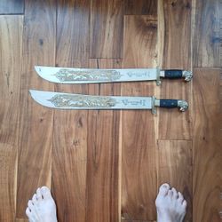 2 MACHETES MADE BUY INCOLMA IN MANIZALES