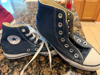 Navy blue converse women's sz 6 men's 4