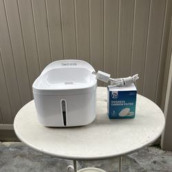 DOGNESS water Fountain  with 3 new filters .