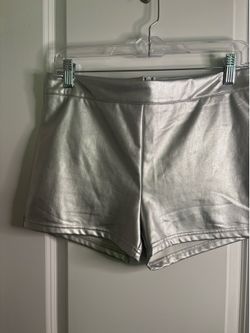 Woman’s shorts M