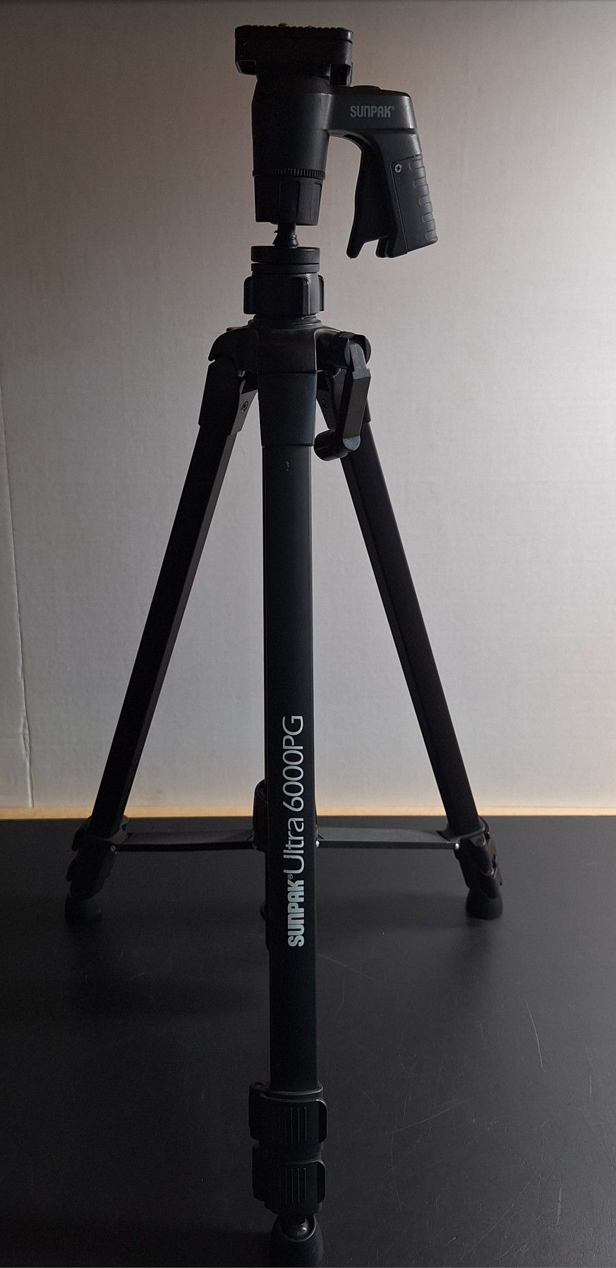 Sunpak Ultra 6000 PG Tripod