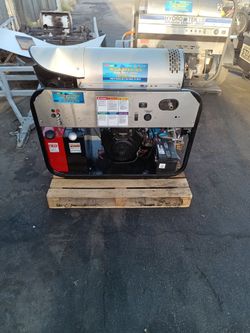 Hot water pressurewasher new