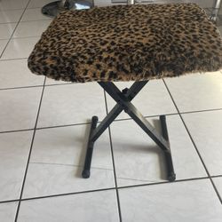 Clean and comfortable stool for piano dressing table or other purposes