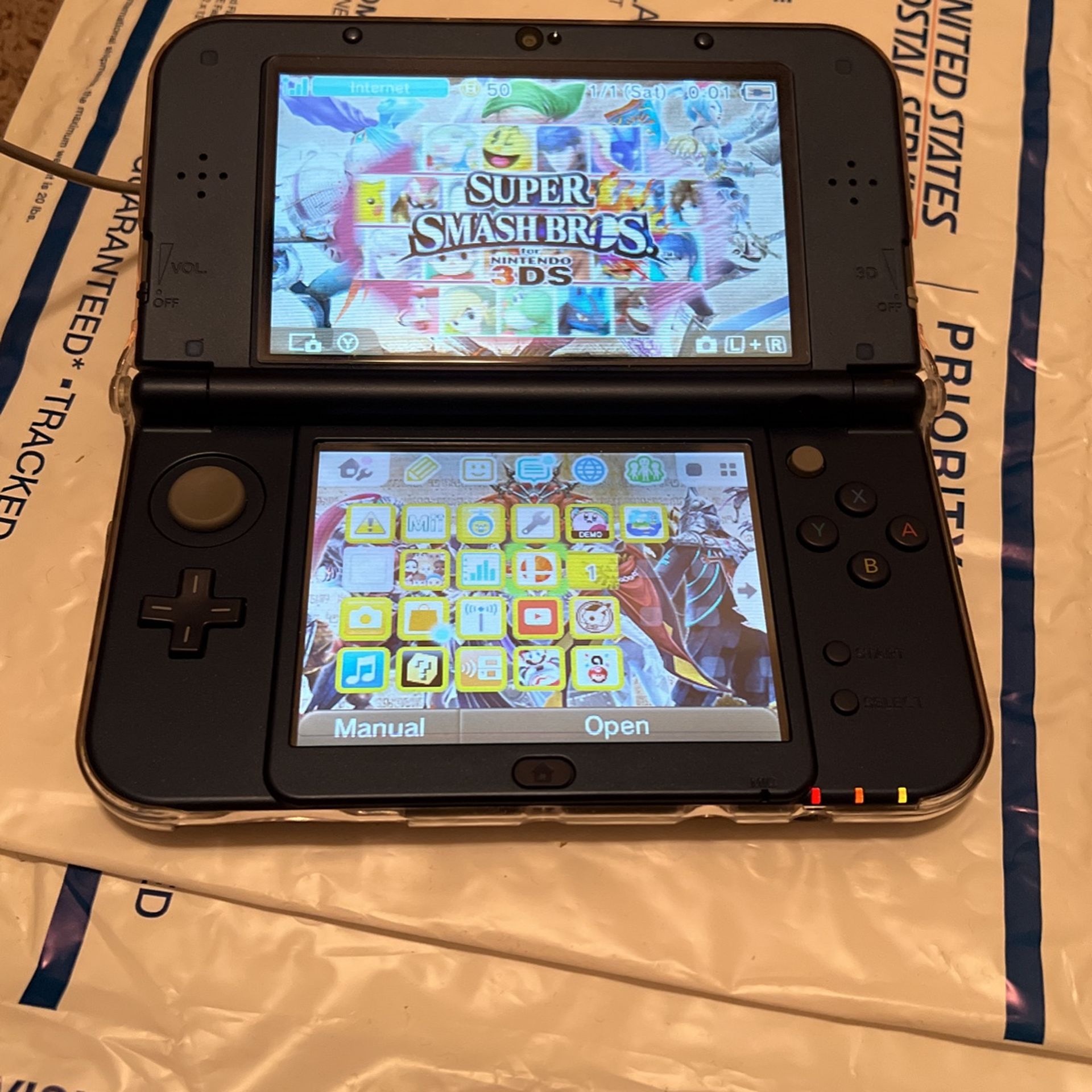 3ds Xl+games In Like New Condition No Scratches/marks