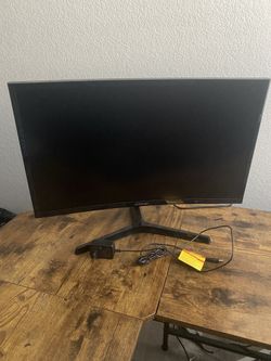 Samsung 24” Curved monitor