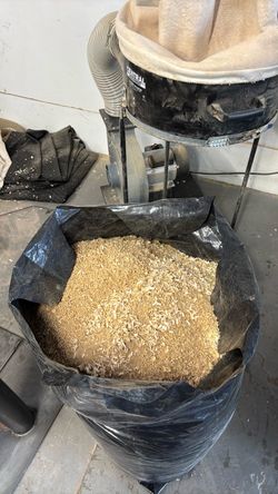 Contractor Bags of PURE HARDWOOD Shavings