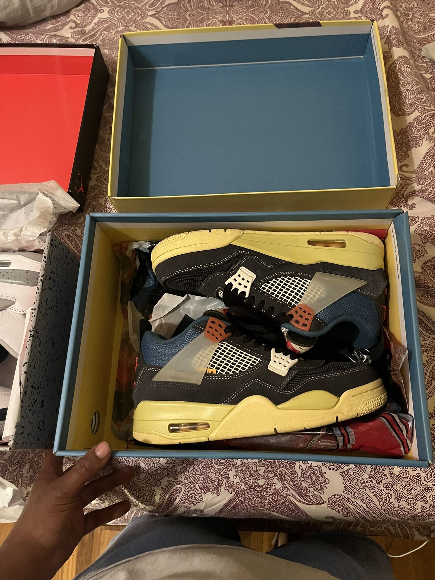 Off Noir Union LA Jordan 4 size 7