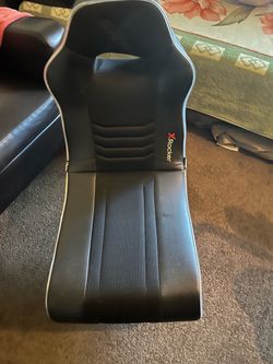 Gaming chair