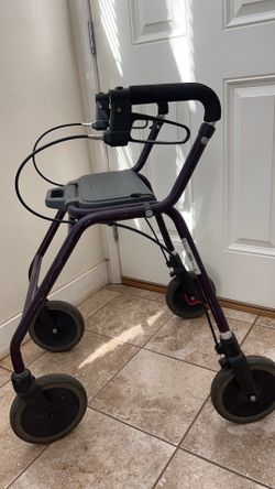 Rollator walker Great Condition