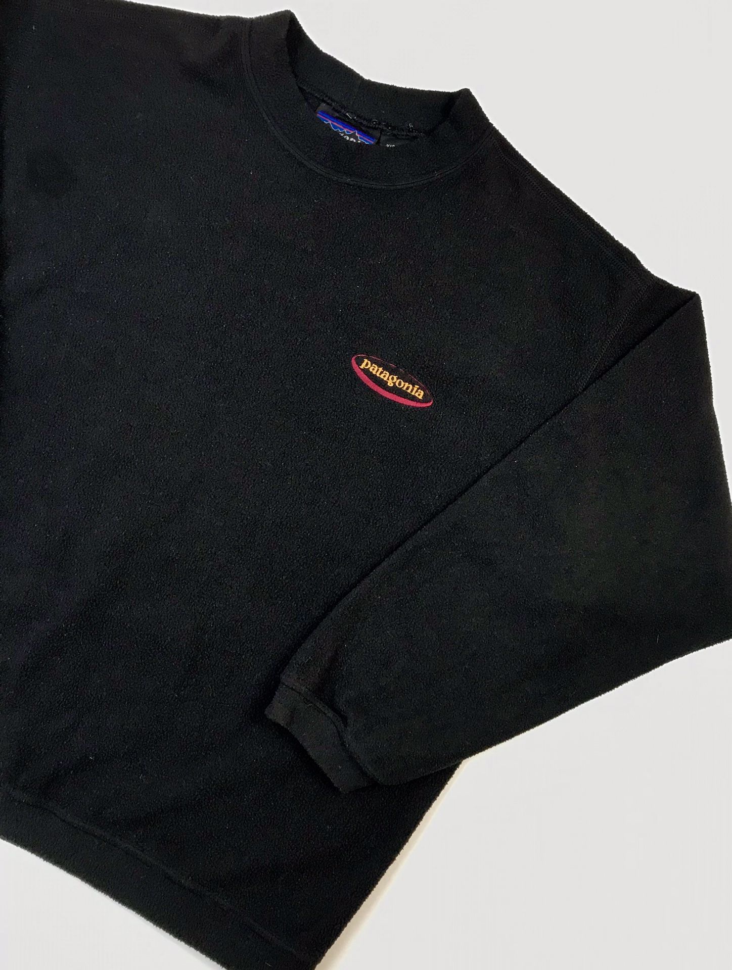 VINTAGE VTG 90s PATAGONIA FLEECE SWEATER MEDIUM M BLACK KIDS YOUTH SWEATSHIRT PULLOVER CREWNECK