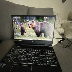helios 300 predator laptop