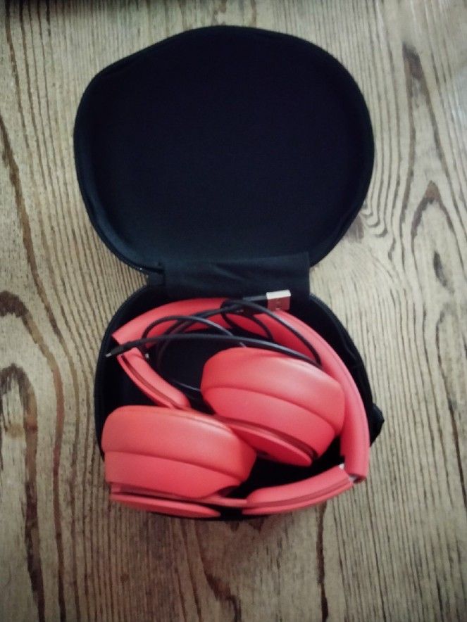 Wireless Beatz Headphones