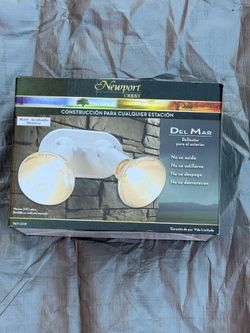 Newport Crest-Outdoor Flood Light Fixture Del Mar