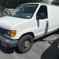 2003 Ford E-150