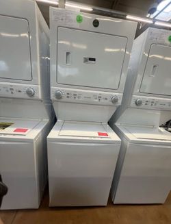 Frigidaire 27" Washer/Gas Dryer Laundry Tower - 3.9 Cu Ft Top Load Washer/5.5 Cu Ft Gas Dryer, 120V