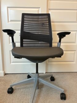 Steelcase Karman Office Chair – Like New – $500
