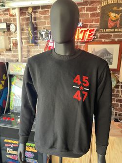 President Donald Trump Sweatshirt Black MAGA 45 - 47 W/sleeve TRUMP Logo Mens M