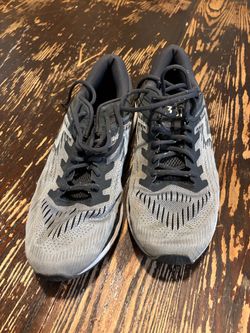 Men’s Tennis Shoes