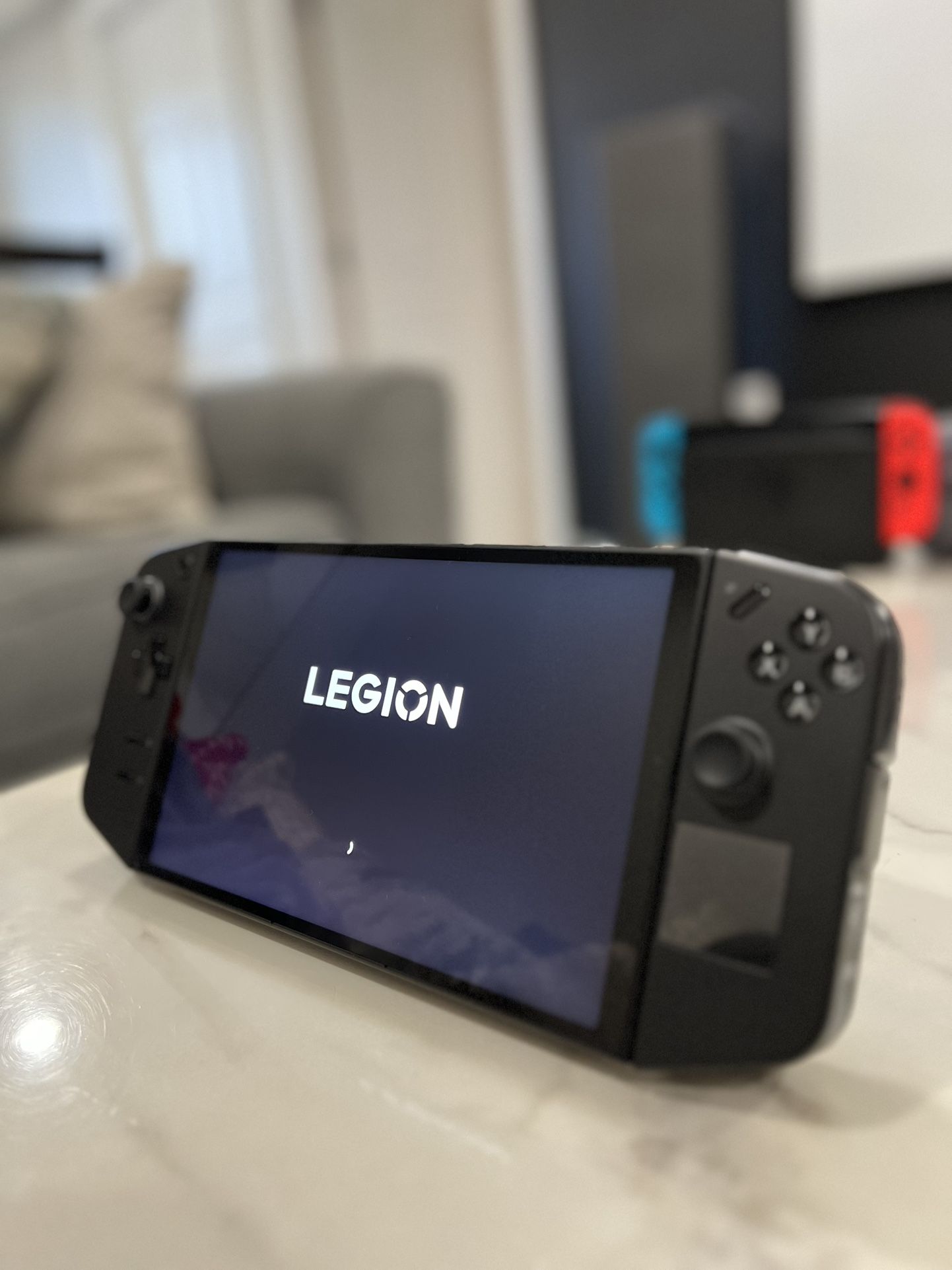 Lenovo - Legion Go 8.8" 144Hz WQXGA Gaming Handheld - 