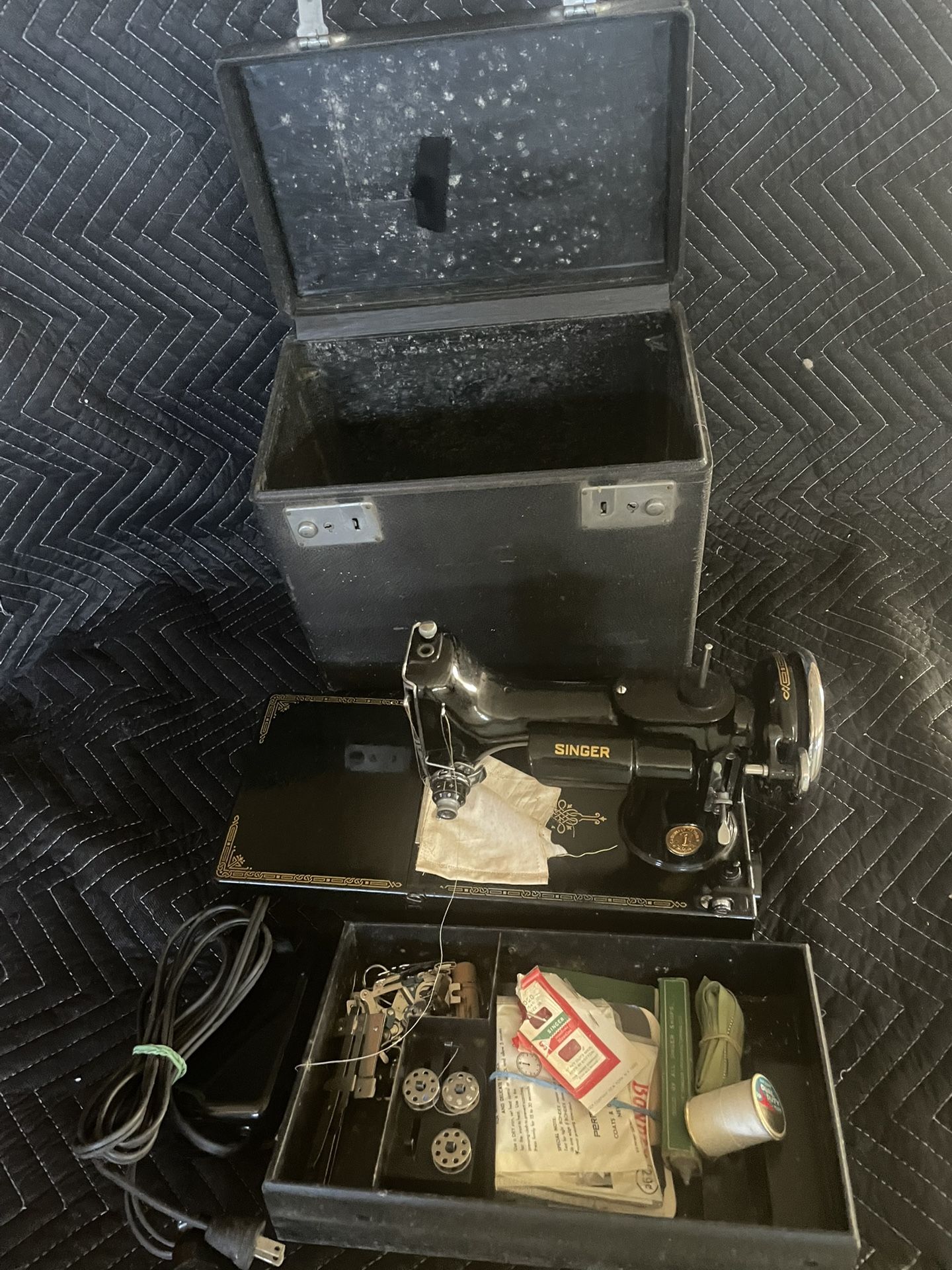 Singer Sewing Machine Model 221-1