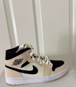 Nike Air Jordan 1 Mid Sneakers