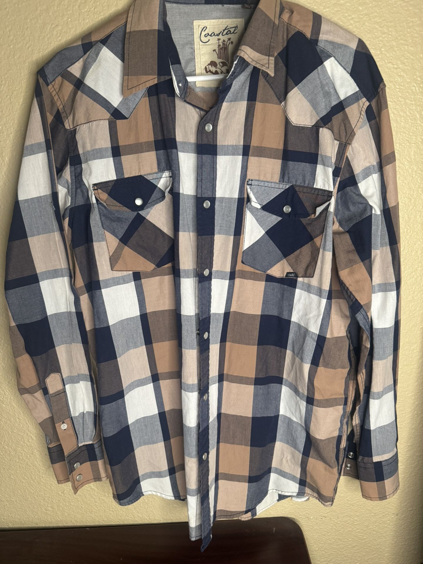 Men’s Plaid Button Collated Shirt Size Large 