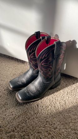 Ariat Cow Girl square toe boots