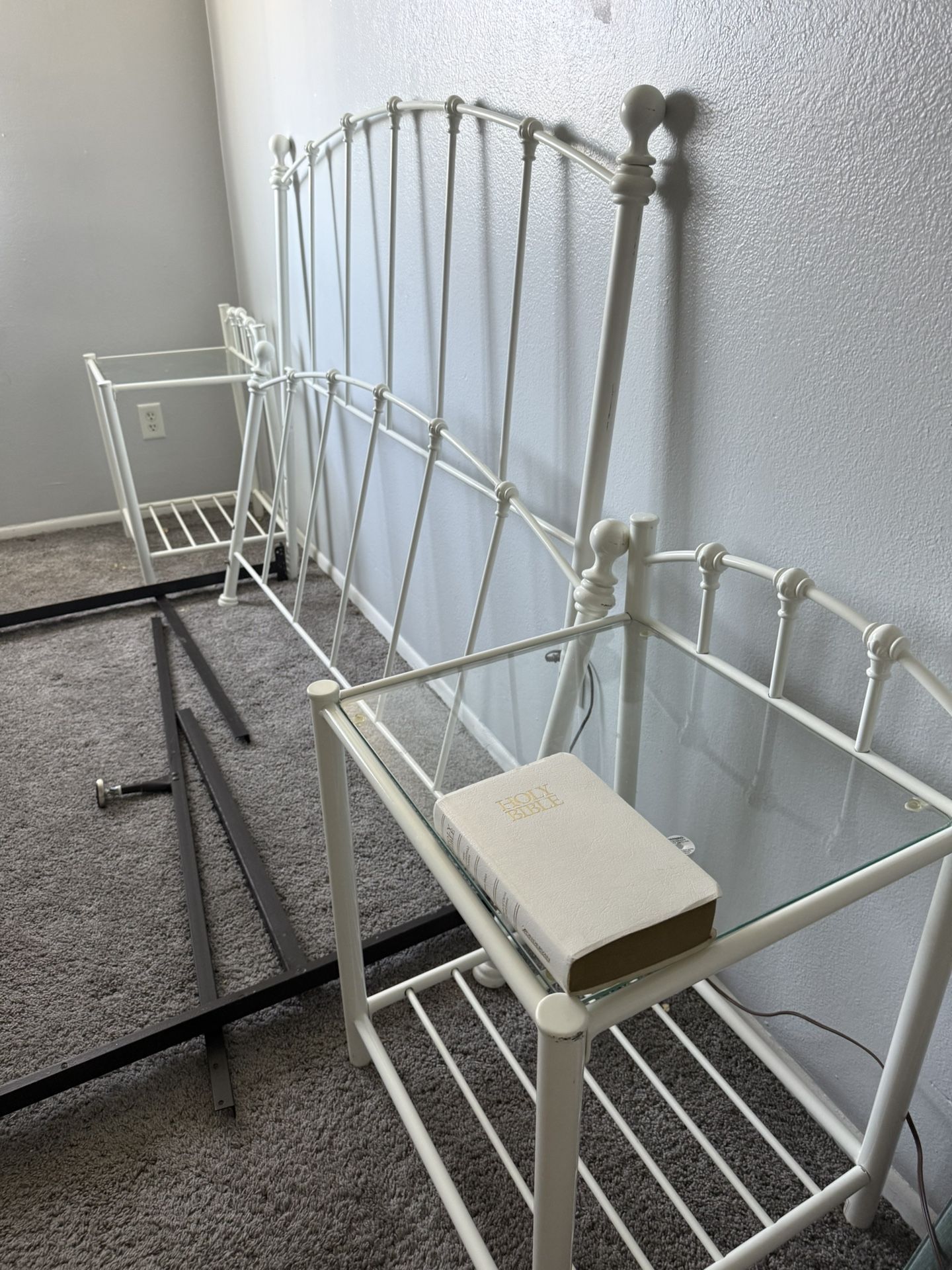 - Queen Medal Bed Frame -