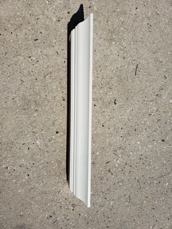 White Modern Collectible knick-knack Shelf