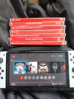 Nintendo switch OLED and 7 games