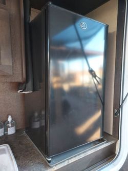 C&L (med) Rv fridge