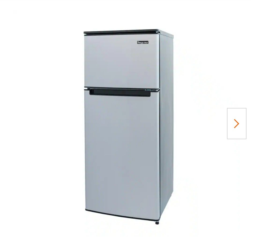 4.5 cu. ft. 2 Door Mini Fridge in Stainless Look with Freezer
by
Magic Chef