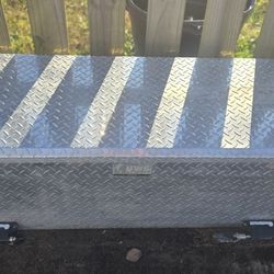 UWS 69" Aluminum Tool Box