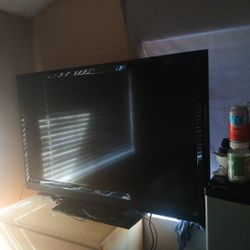 Flat-screen TV 