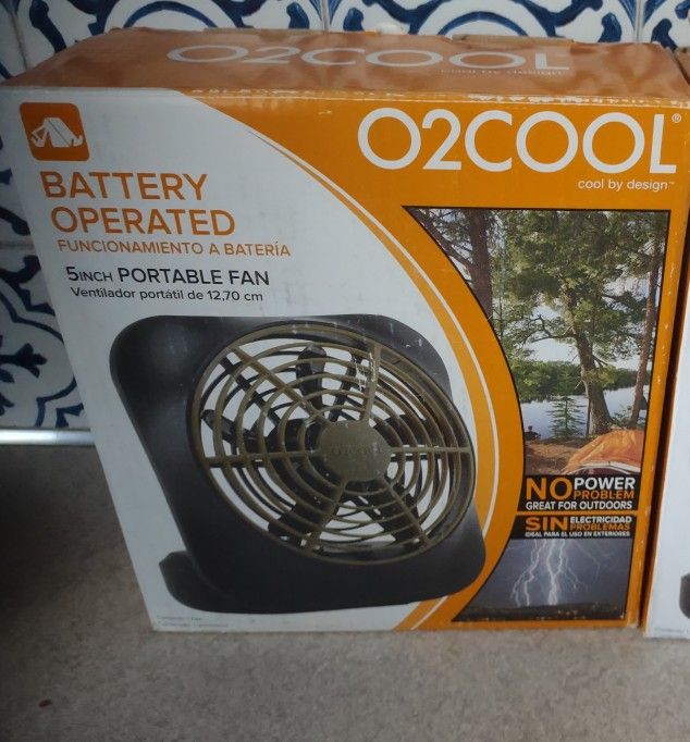 Battery Operated Portable Desk Fan. 5 Inch. Adjustable. Great For Home, Travel, Camping, RV, Outdoors, Exercising, Power Outages .