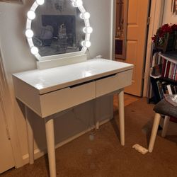 Vanity With Chair