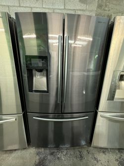 SAMSUNG 3-Door French Door, Counter Depth Refrigerator in Black Stainless 3 MONTH WARRANTY !!!!