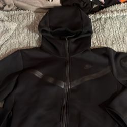 Men's Fleece Windrunner Full-Zip Jacket in black