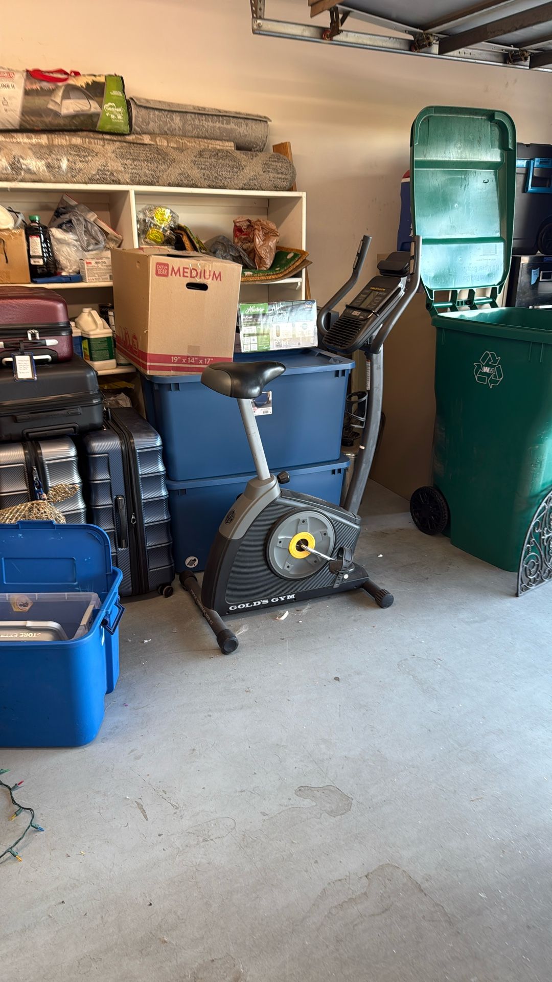 Gold’s Gym Stationary Bike