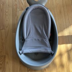 Infant / Baby Bathtub 