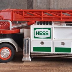 HESS TRUCK LADDER