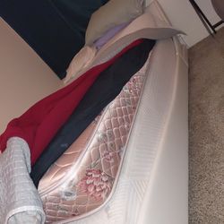 Free queen size bed