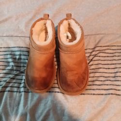 ugg Low Cut Boots 