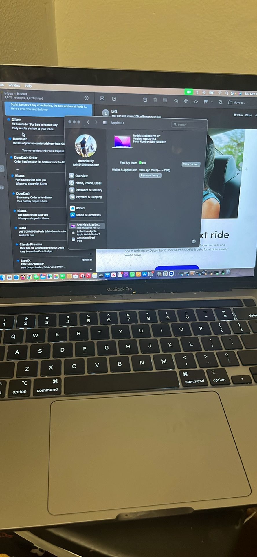 Macbook Pro13 No Damage Still Brand New Only For 450$