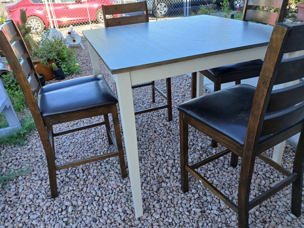 Table 4 Chair