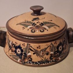 Tonala Netzi Sandstone Mexican Pottery Soup Tureen, Signed-Handmade 1970's 