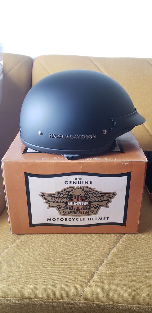 Harley Davidson Motorcycle Helmet - SIZE Medium