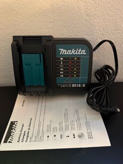 Makita Charger