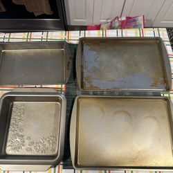 4 Cooking Pans 